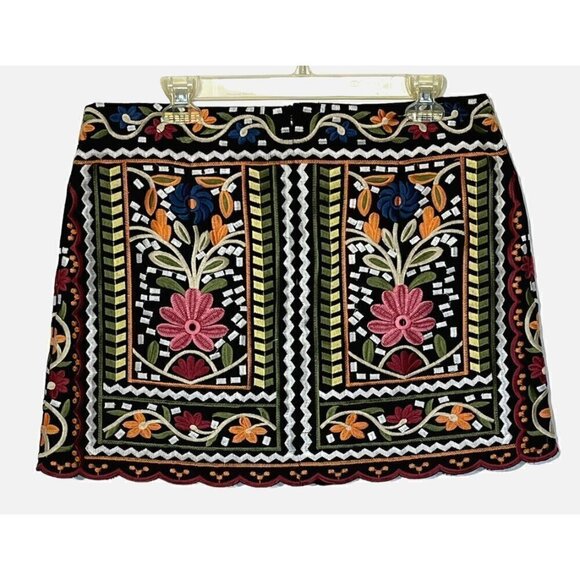 NEW Herencia Collection State Reina Black Floral Embroidered Mini Skirt - Picture 6 of 12